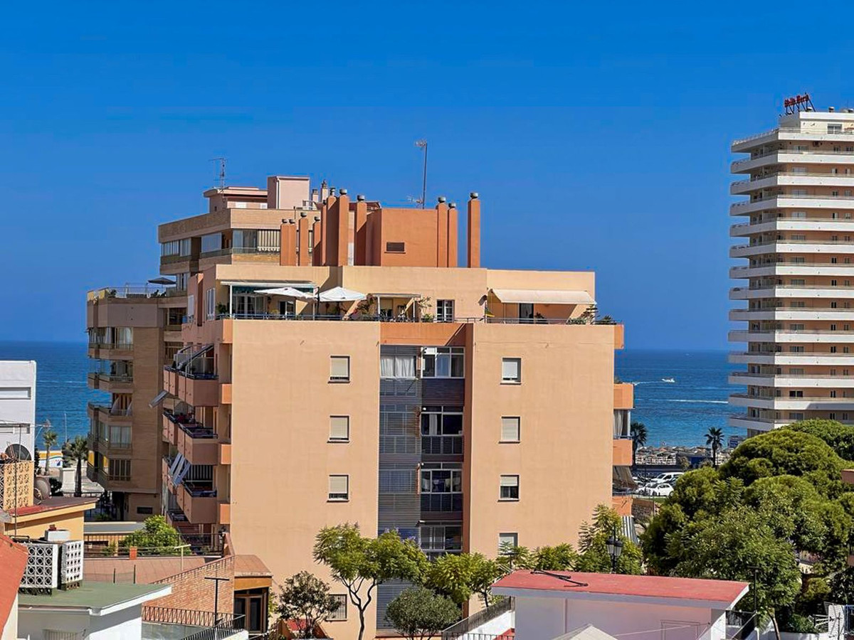 1 Bedroom Middle Floor Apartment For Sale Los Boliches, Costa del Sol - HP4415083