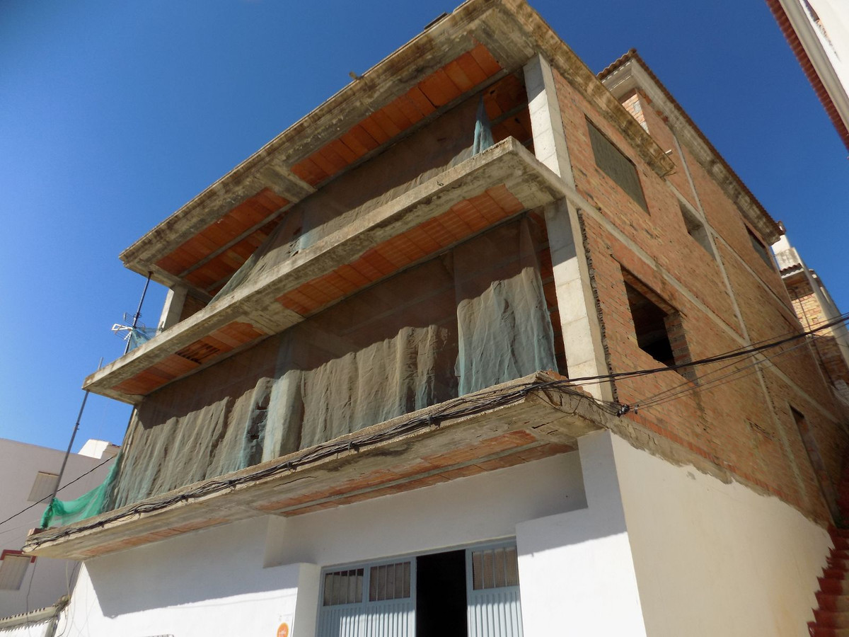 Townhouse Terraced in Tolox, Costa del Sol
