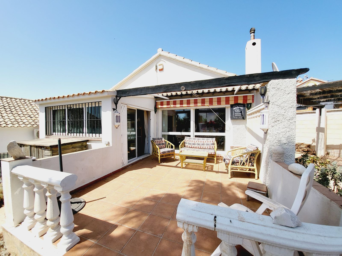 2 bed Villa for sale in El Faro