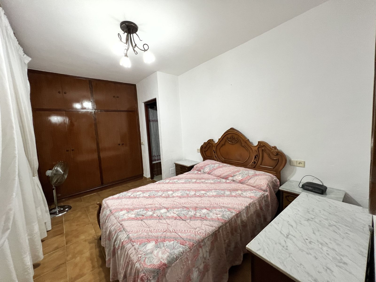 Apartamento con 4 Dormitorios en Venta La Cala de Mijas