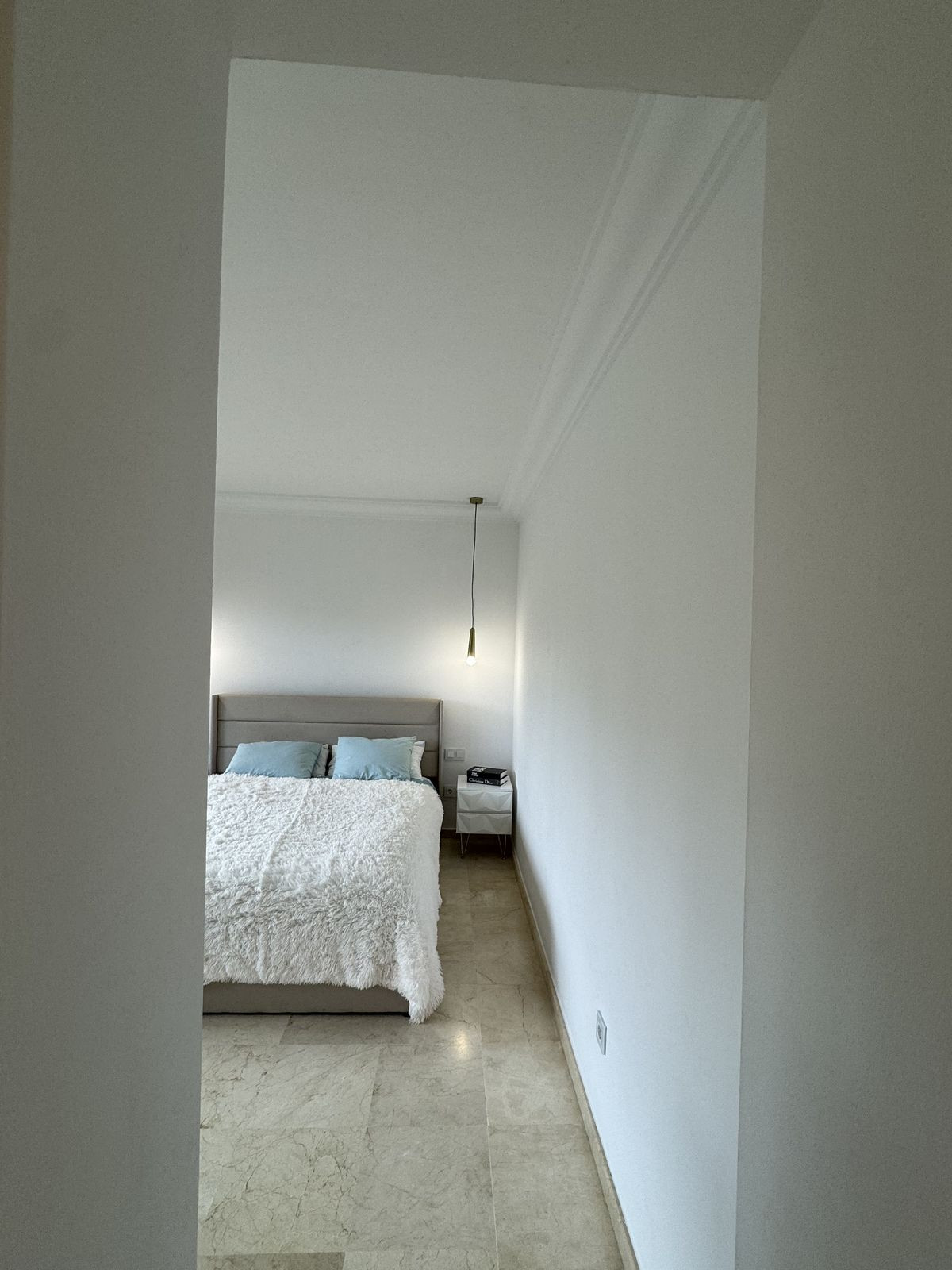 3 Bedroom Middle Floor Apartment For Sale Nueva Andalucía