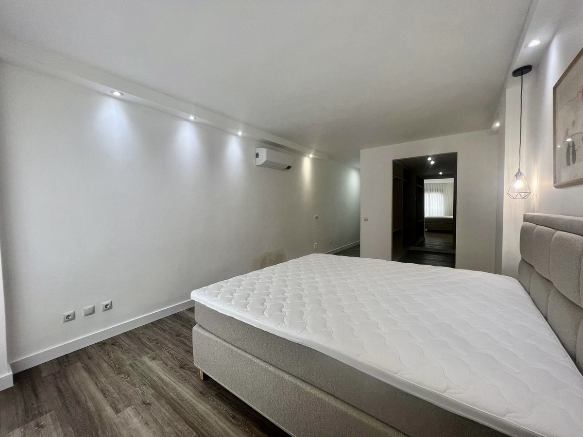 Apartamento con 3 Dormitorios en Venta Nueva Andalucía