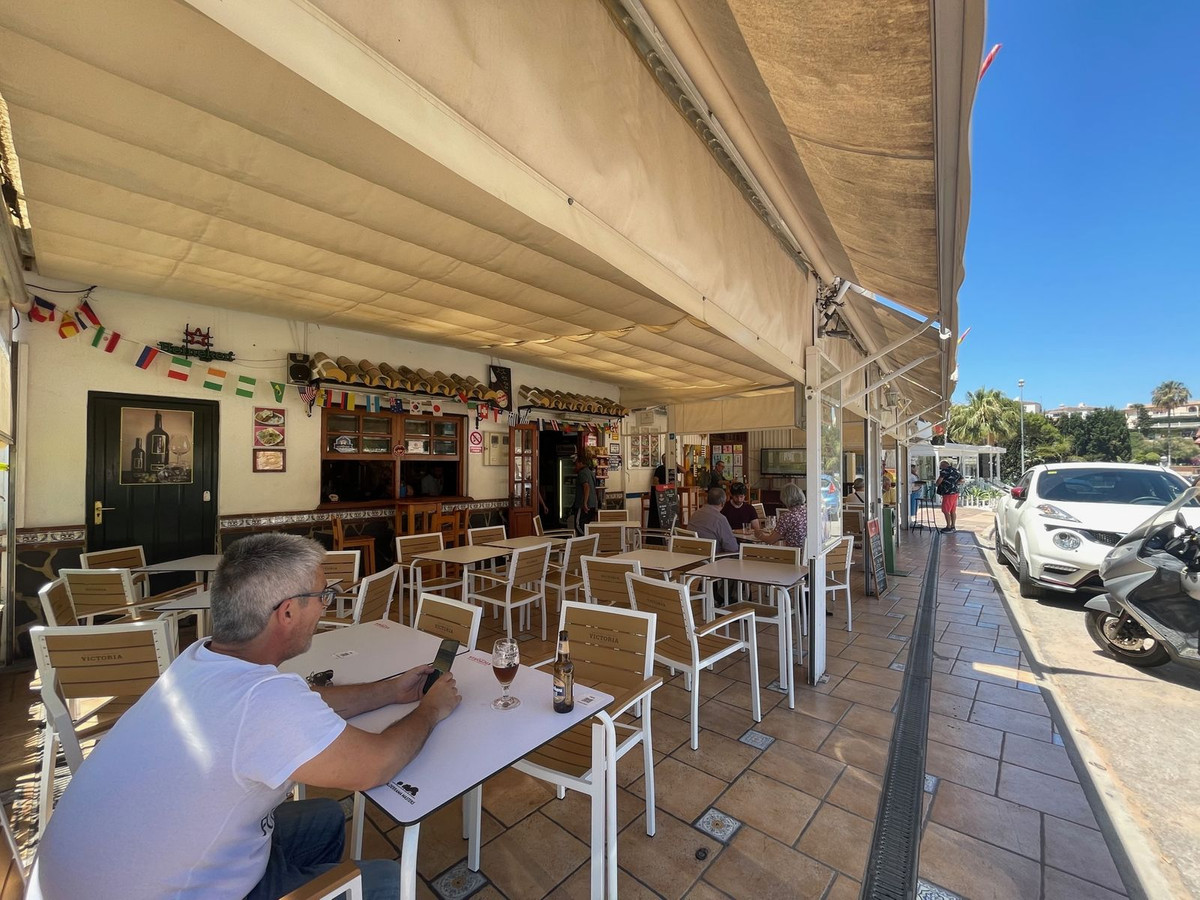 Bar/Restaurant with open terrace and interior space of good size, located a short distance from the , Spain
