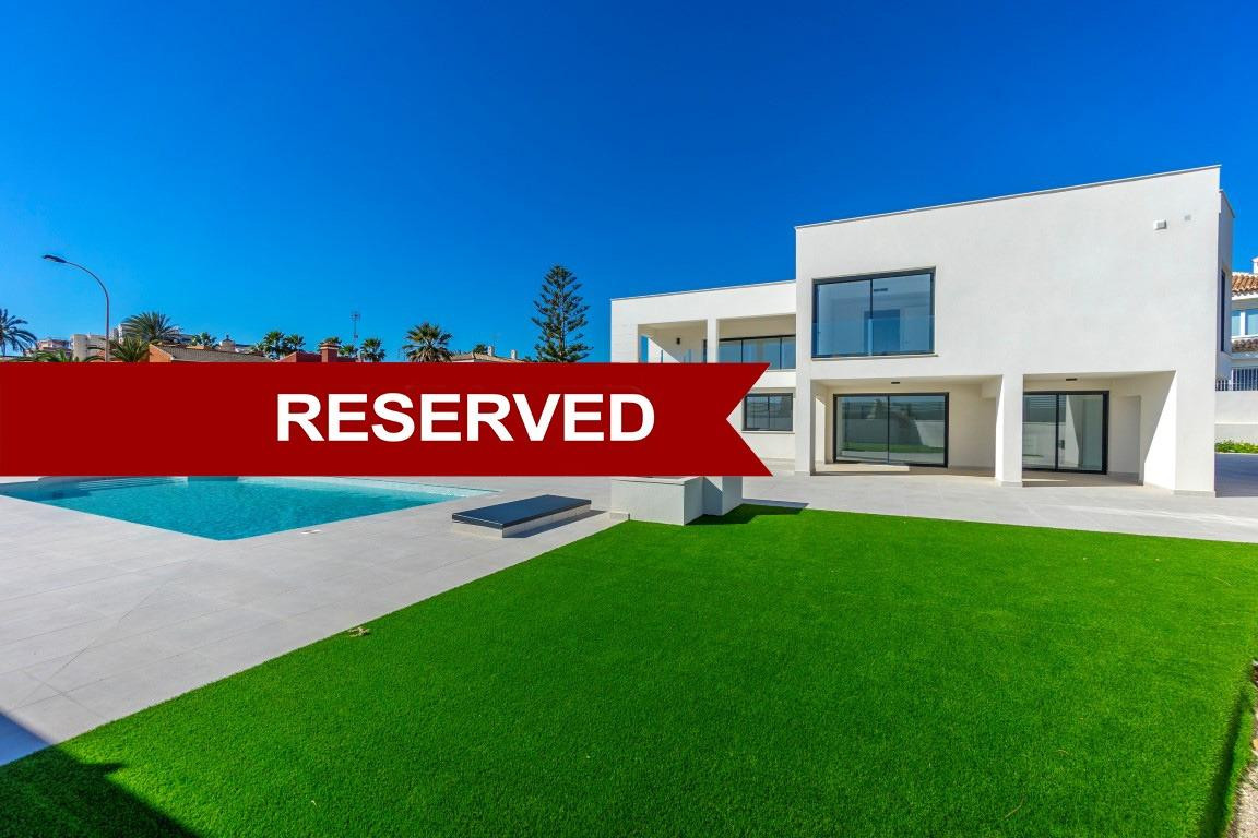 This beautiful property is located in a unique natural enclave is built with extraordinary materials, Spain