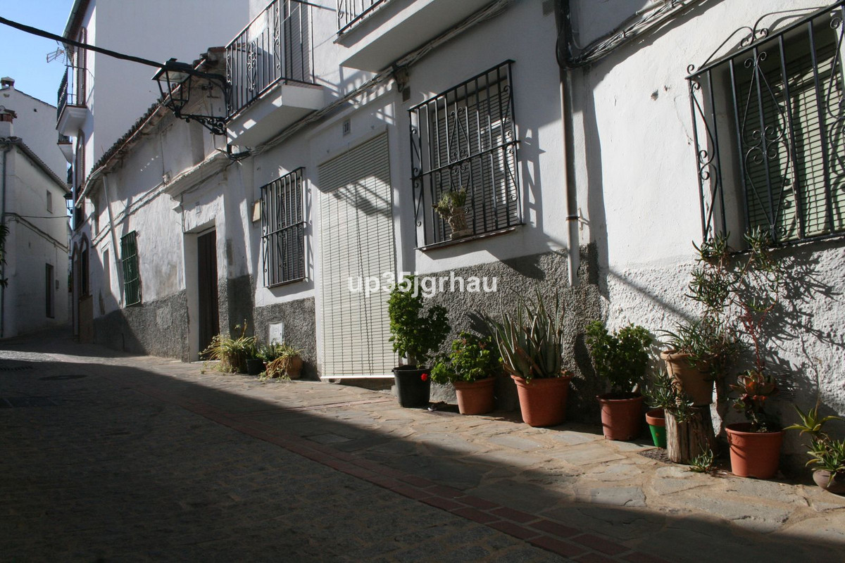 Townhouse, Jubrique, Costa del Sol.