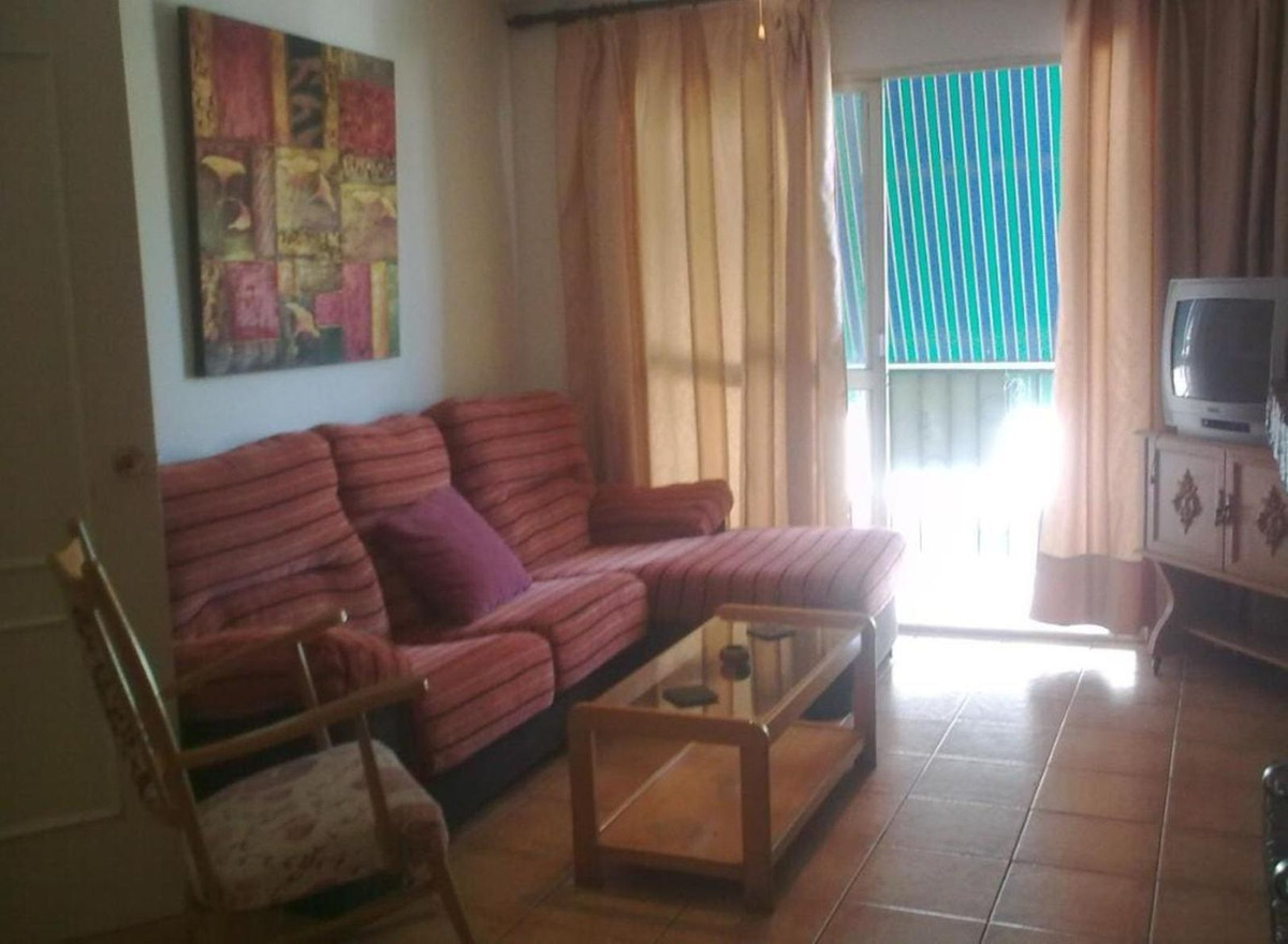 3 bedroom apartment for sale las lagunas