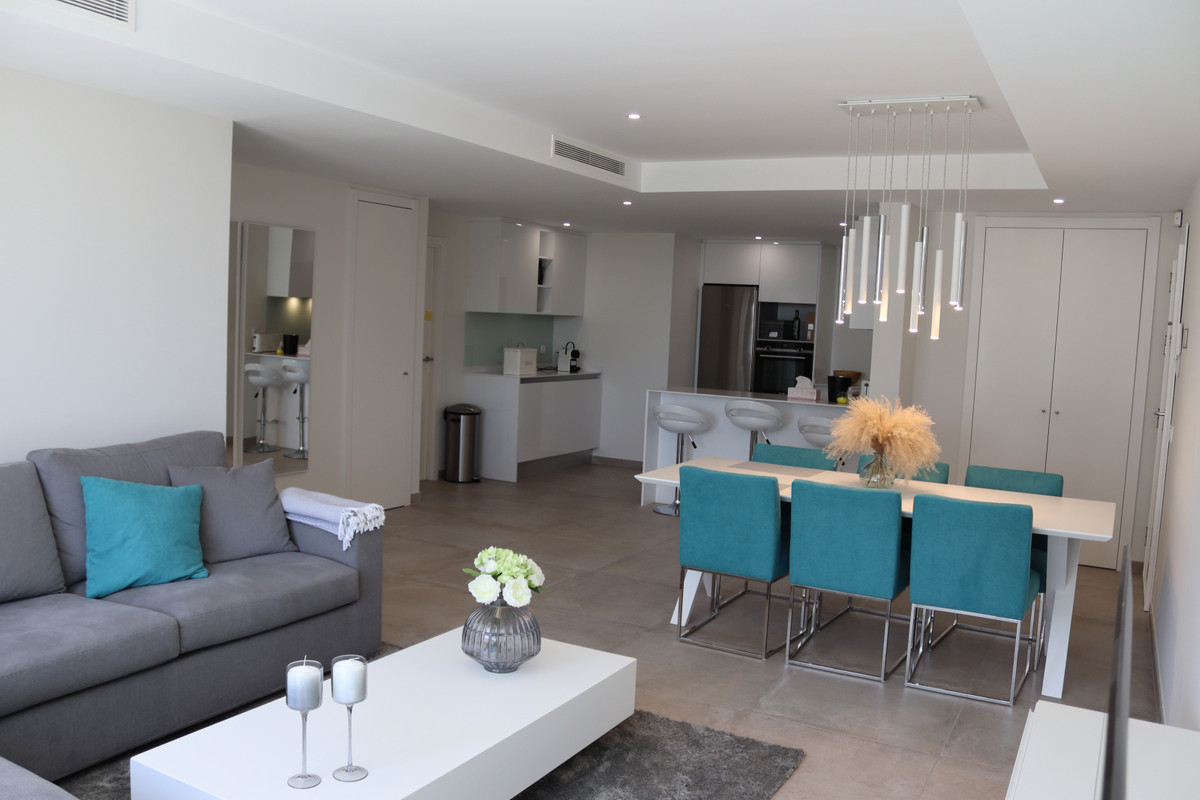 Penthouse mit 2 Schlafzimmern in Syzygy, Cancelada, Estepona Ferienvermietung Costa Del Sol