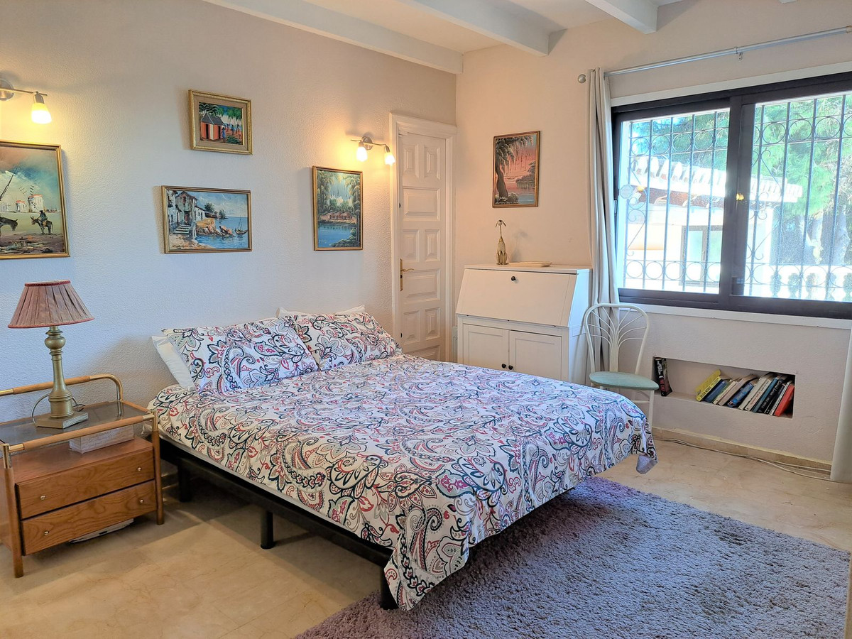 4 Bedroom Detached Villa For Sale El Chaparral