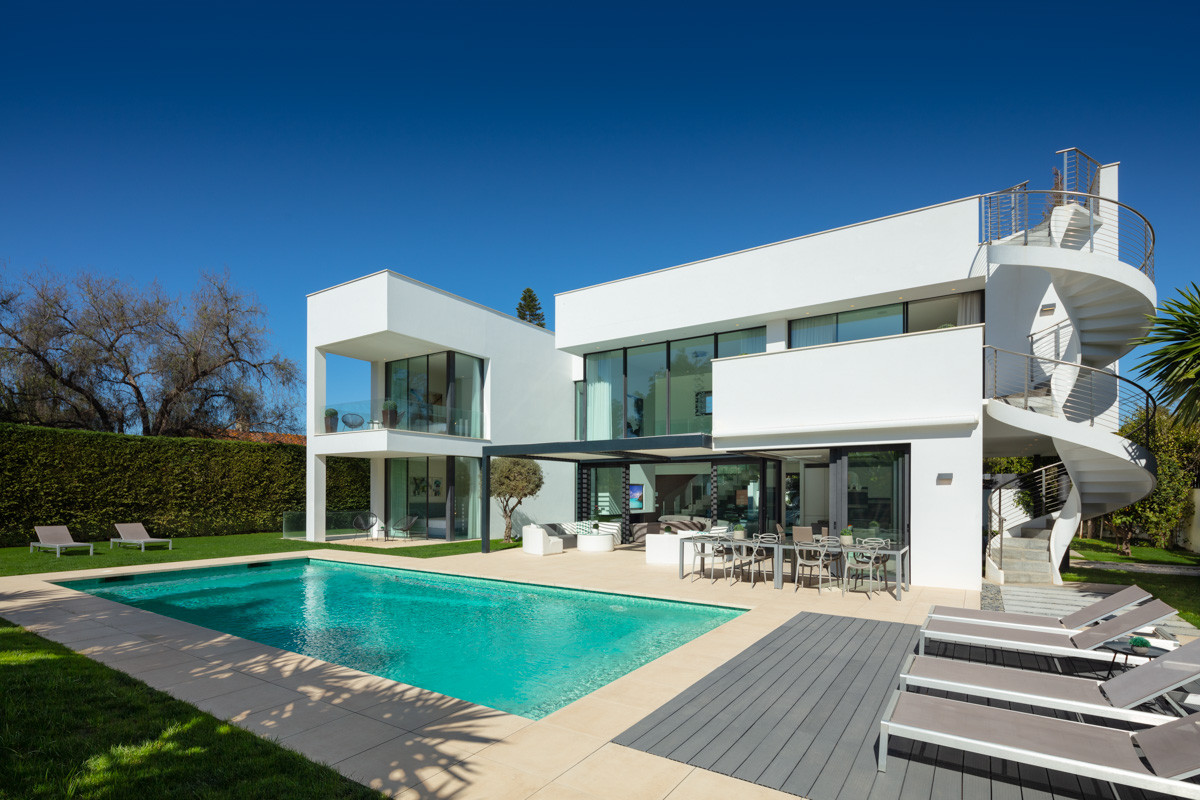 Detached Villa for sale in Marbella R4059283