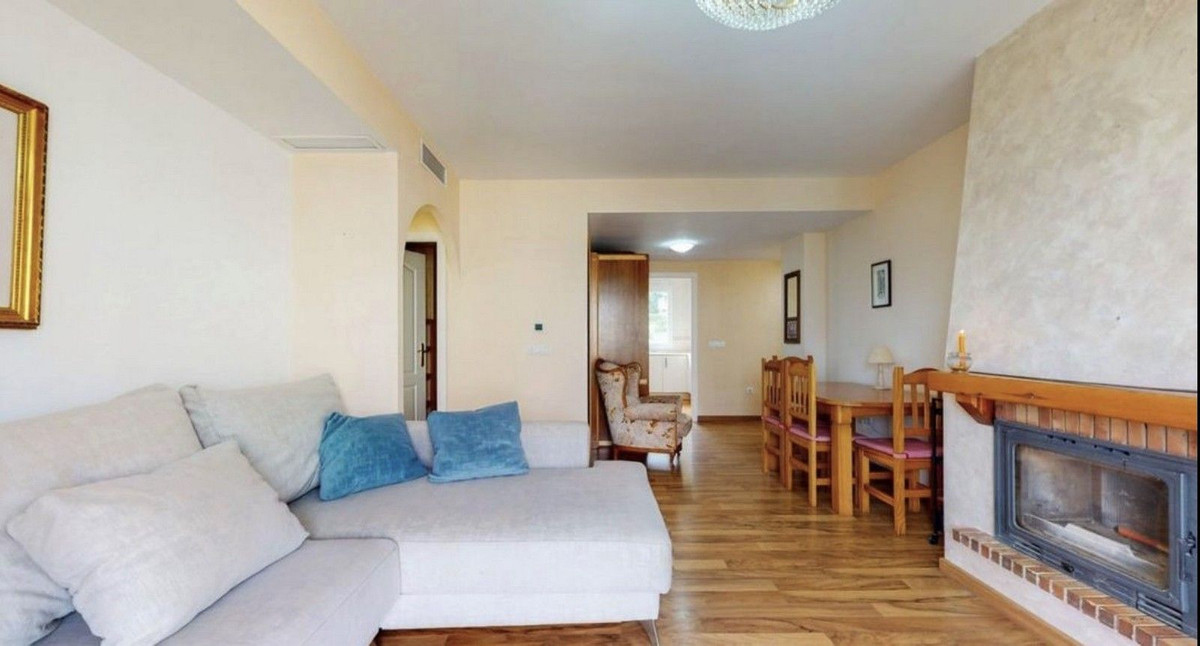Appartement te koop in Calahonda R4410490