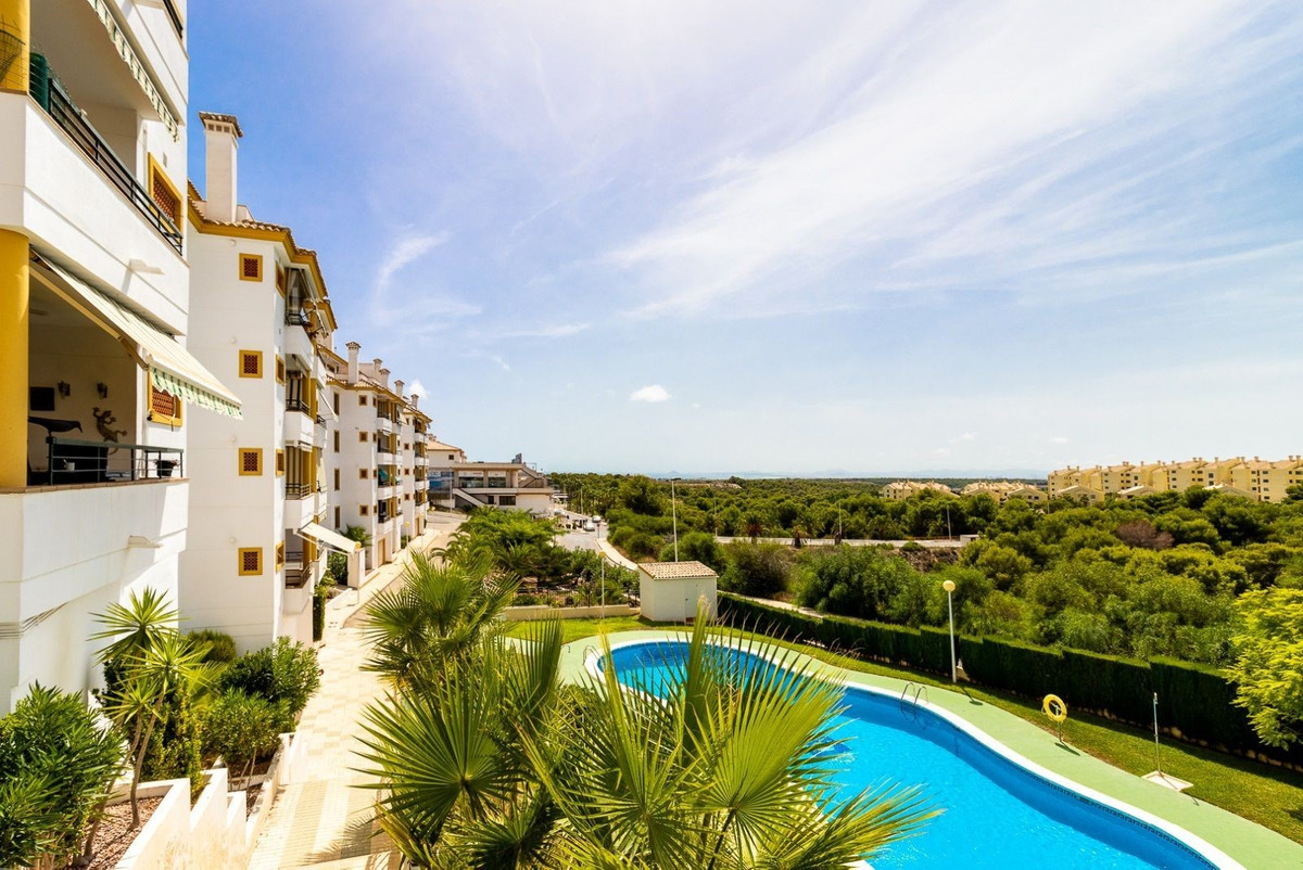 The apartment consists of 2 double bedrooms with 2 en-suite bathrooms, living / dining room, kitchen, Spain