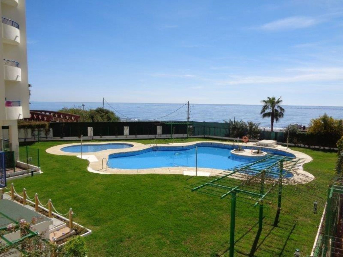 1 Bedroom Middle Floor Apartment For Sale Marbella, Costa del Sol - HP4428484