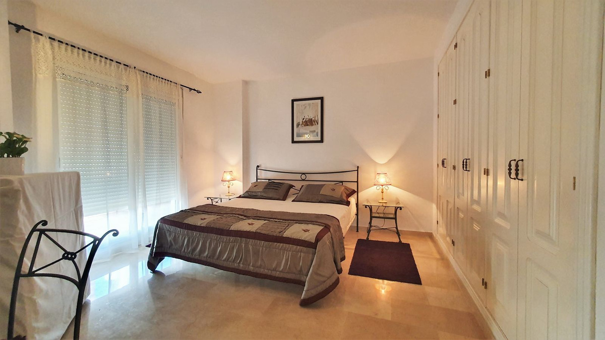 2 bedroom Apartment For Sale in Nueva Andalucía, Málaga - thumb 30