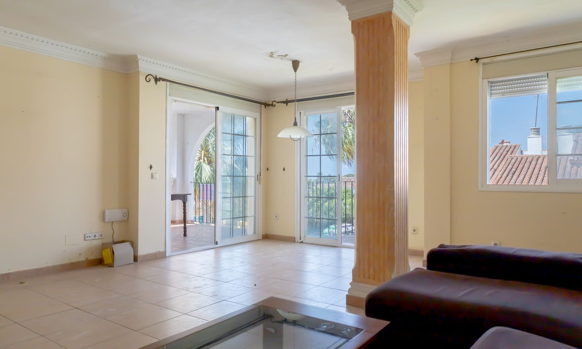 2 bed Apartment for sale in El Paraiso