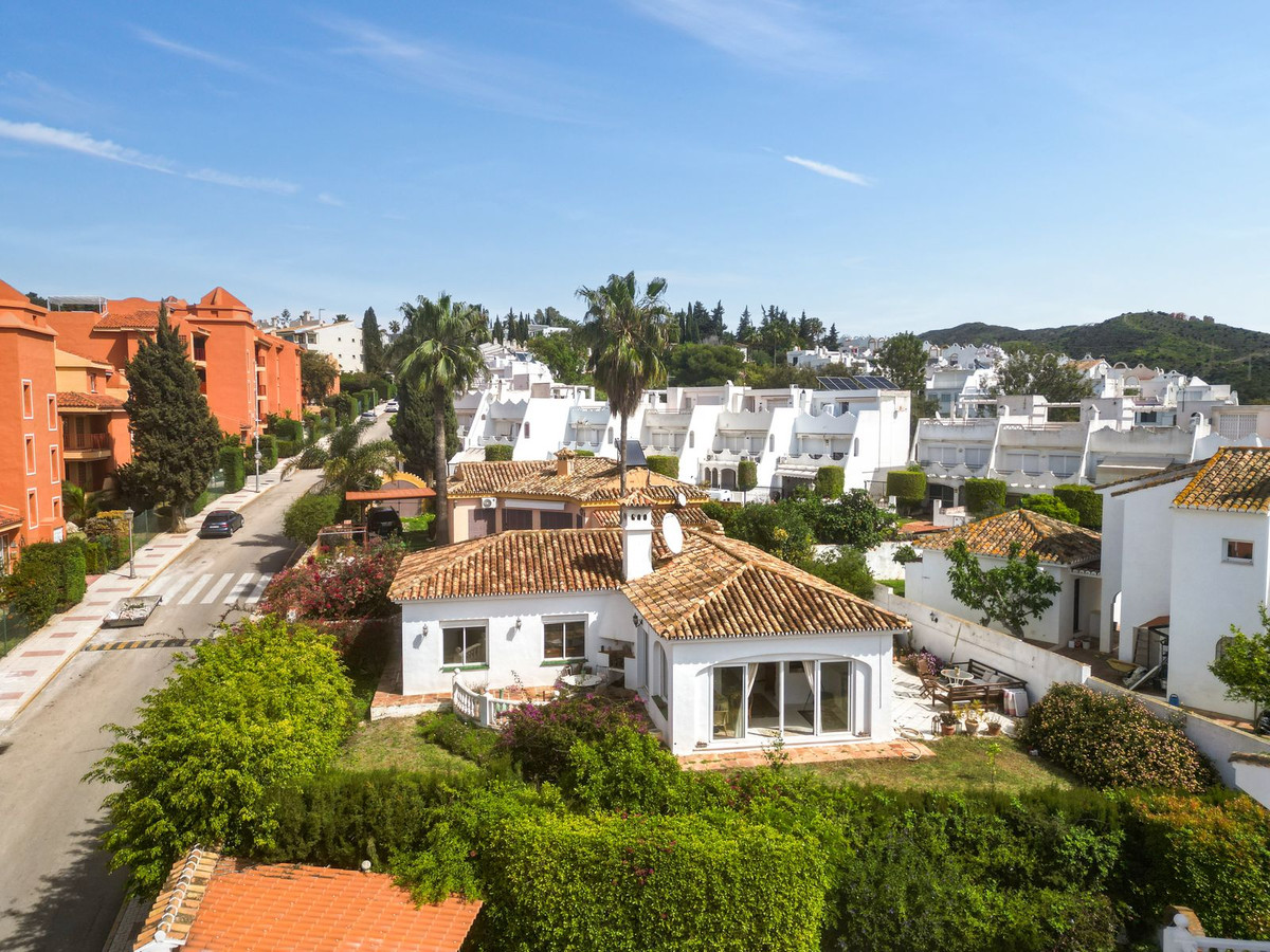 Villa Individuelle en vente à Reserva de Marbella, Costa del Sol