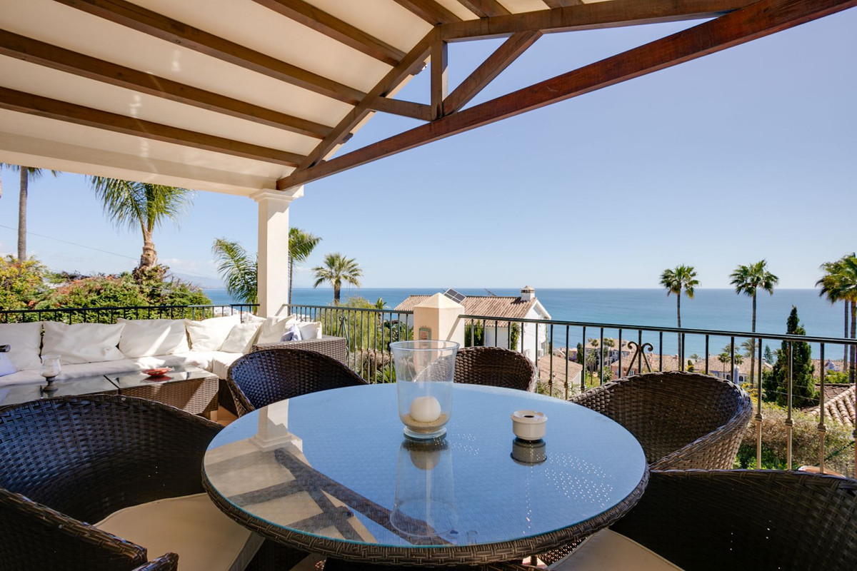 Villa Detached in Casares Playa, Costa del Sol
