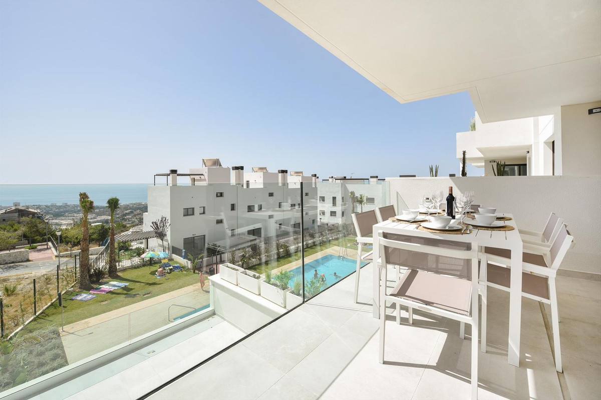 Апартамент средний этаж для продажи в Benalmadena, Costa del Sol