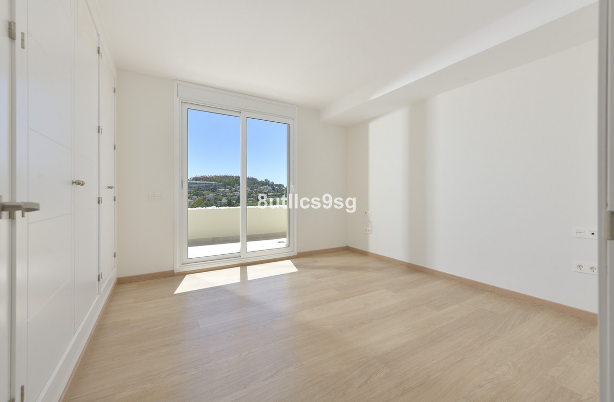 3 bedroom Apartment For Sale in Nueva Andalucía, Málaga - thumb 22