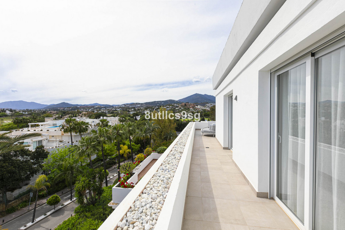 3 bedroom Apartment For Sale in Nueva Andalucía, Málaga - thumb 43