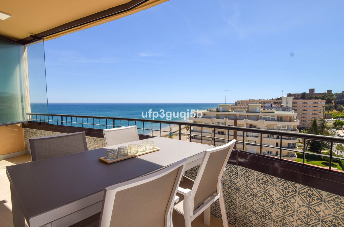 Gorgeous apartment in the La Reina building next to the beach!
Bright, renovated apartment with an a, Spain