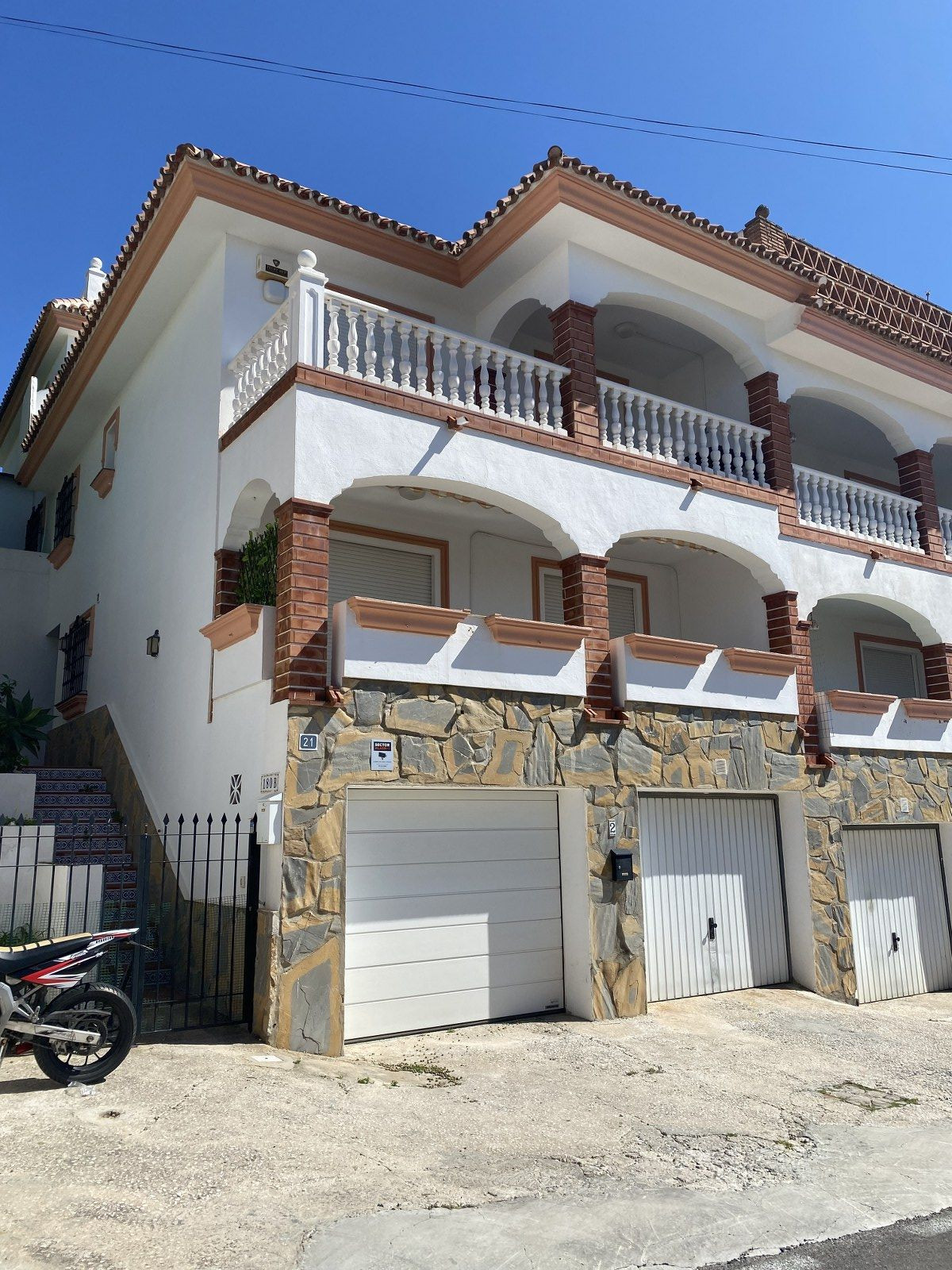 3 Bedroom Villa For Sale, El Coto