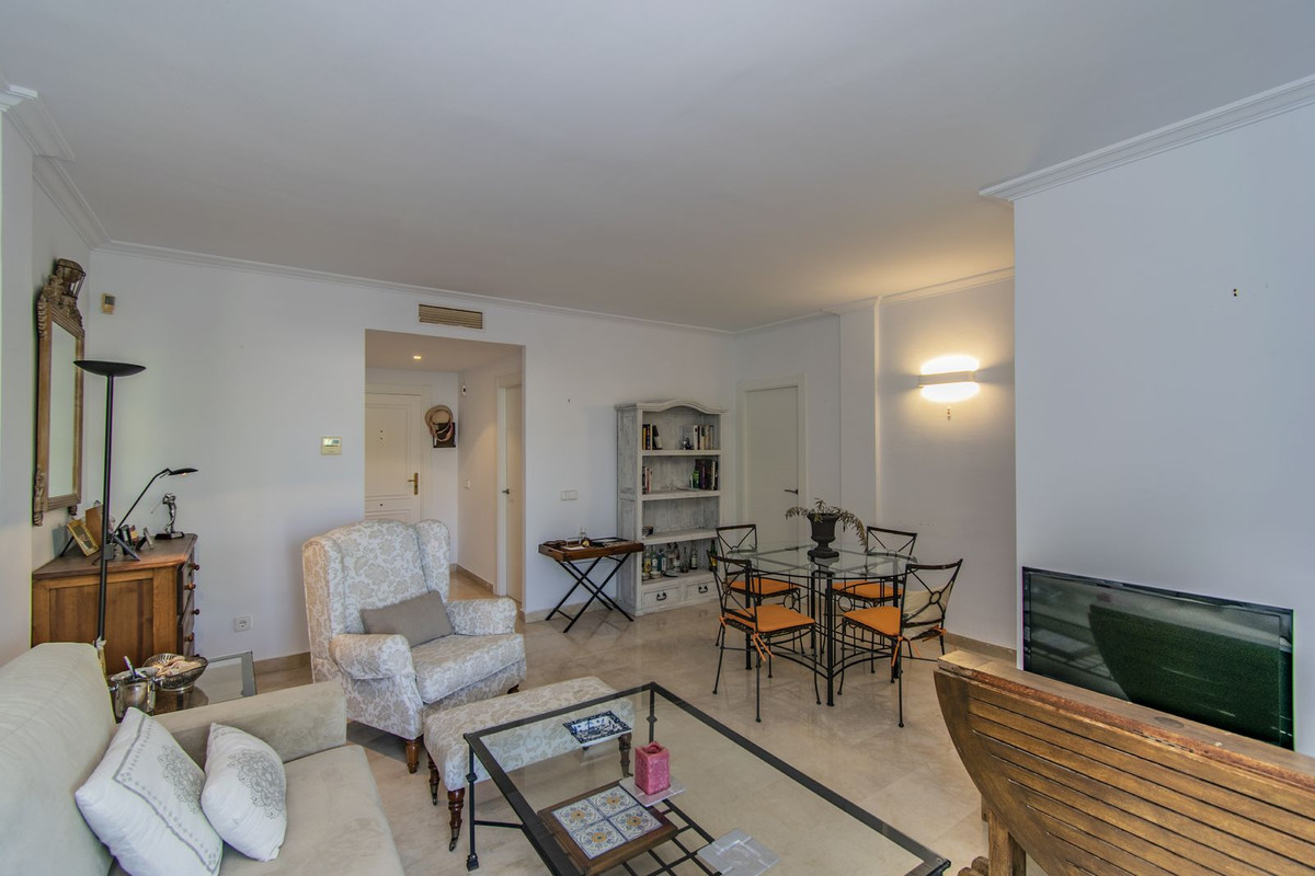 Ground Floor Apartment for sale in La Quinta, Costa del Sol