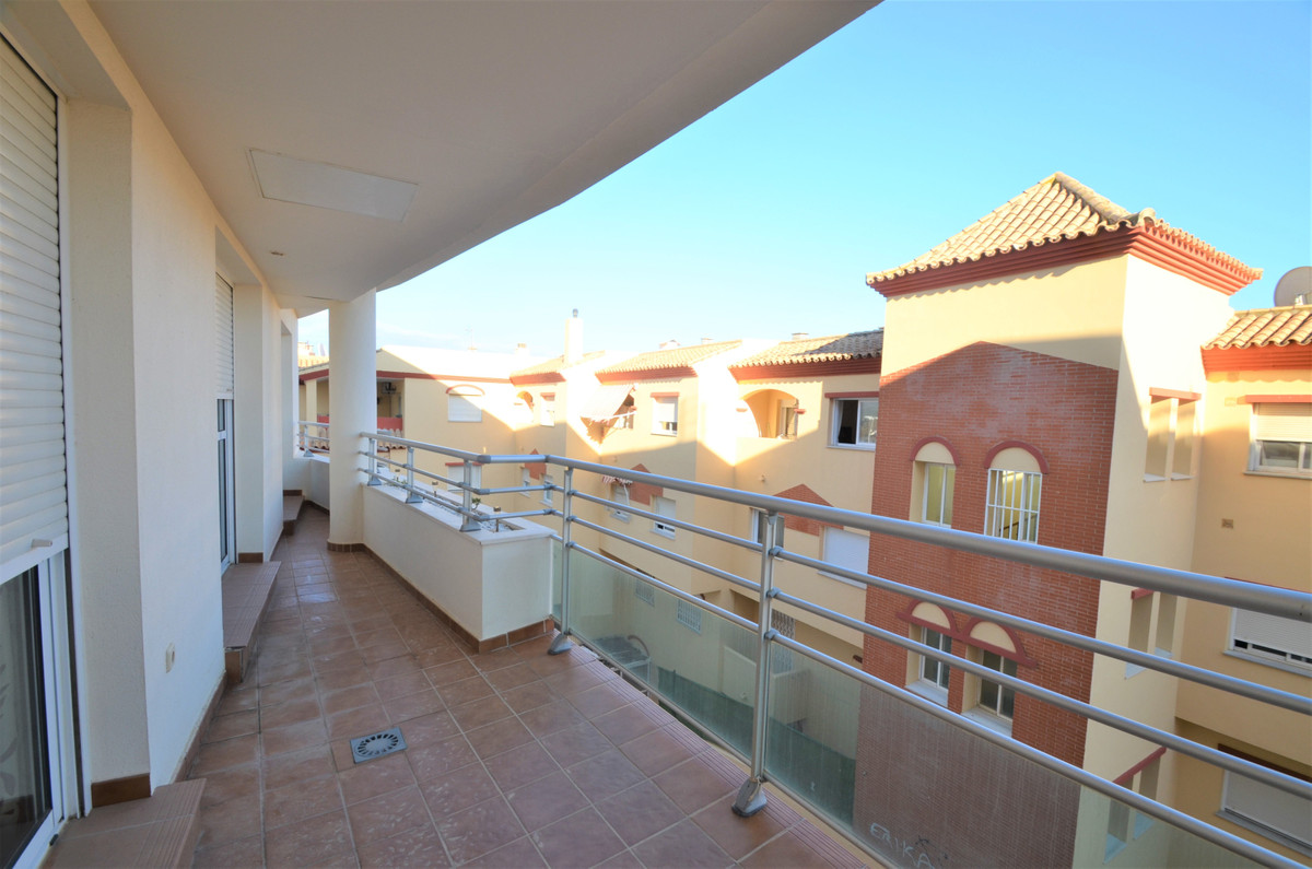 						Apartment  Middle Floor
													for sale 
																			 in San Luis de Sabinillas
					