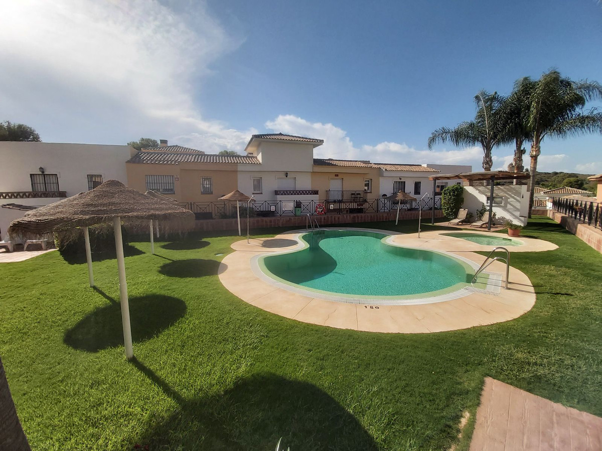 Corner townhouse with private garden in Alhaurin Golf. 

The property is in excellent condition and , Spain