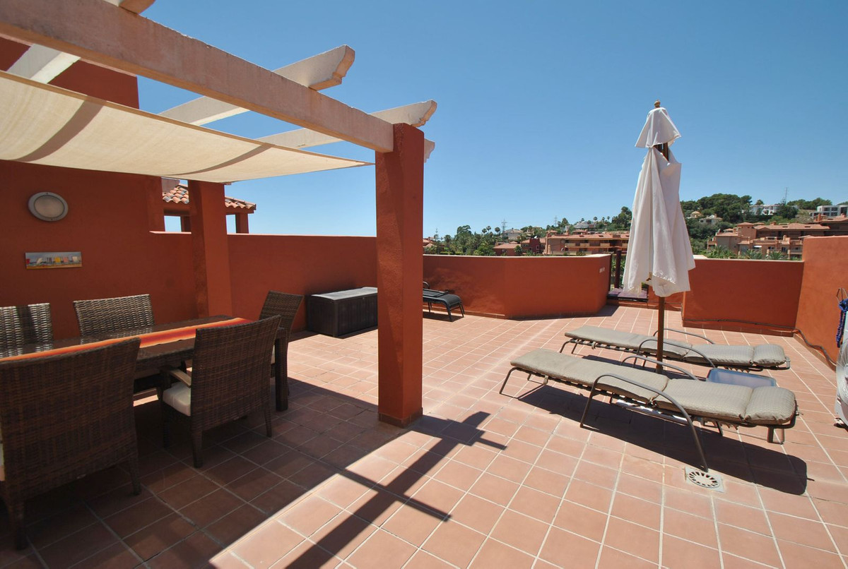2 Bedroom Penthouse For Sale Reserva de Marbella, Costa del Sol - HP4348522
