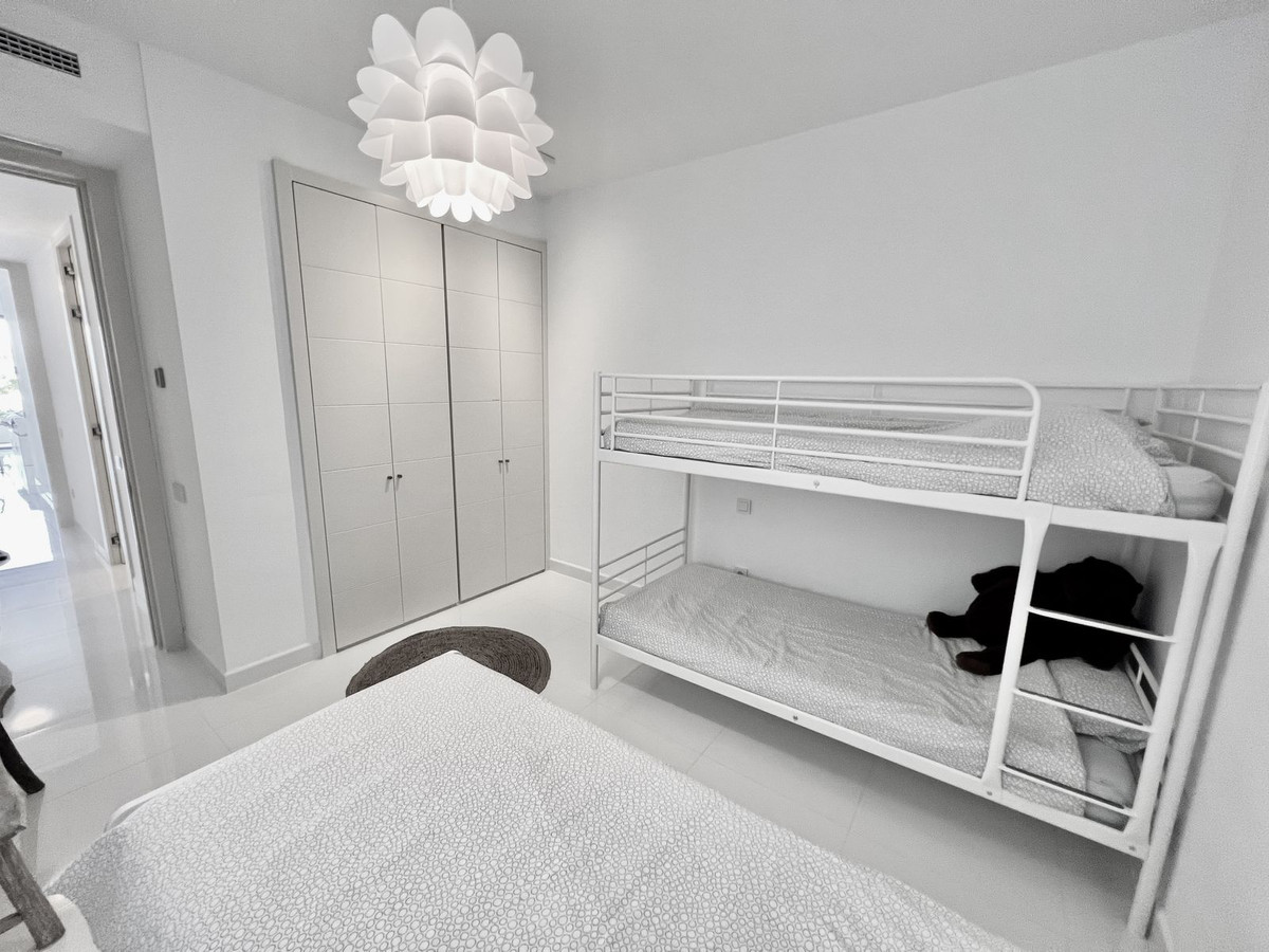 2 bedroom Apartment For Sale in Benahavís, Málaga - thumb 40