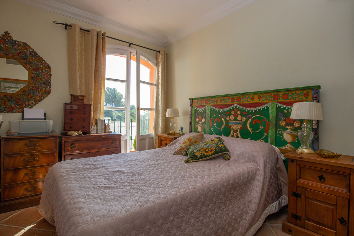 2 bed Property For Sale in La Heredia, Costa del Sol - thumb 8