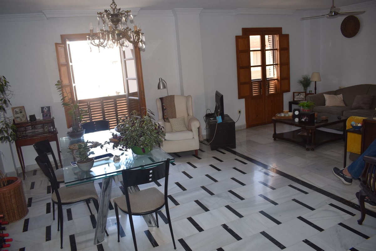 3 bed Penthouse for sale in Malaga Centro