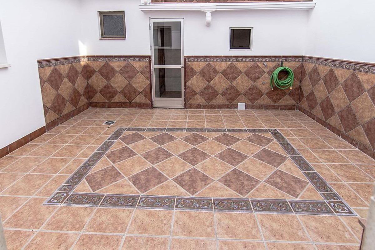 4 Bedroom Detached Villa For Sale Fuengirola, Costa del Sol - HP4413625