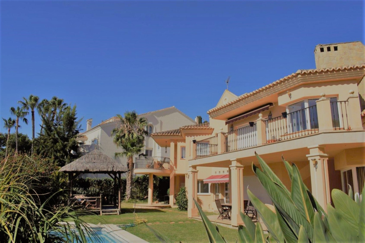 Villa Individuelle à Las Chapas, Costa del Sol
