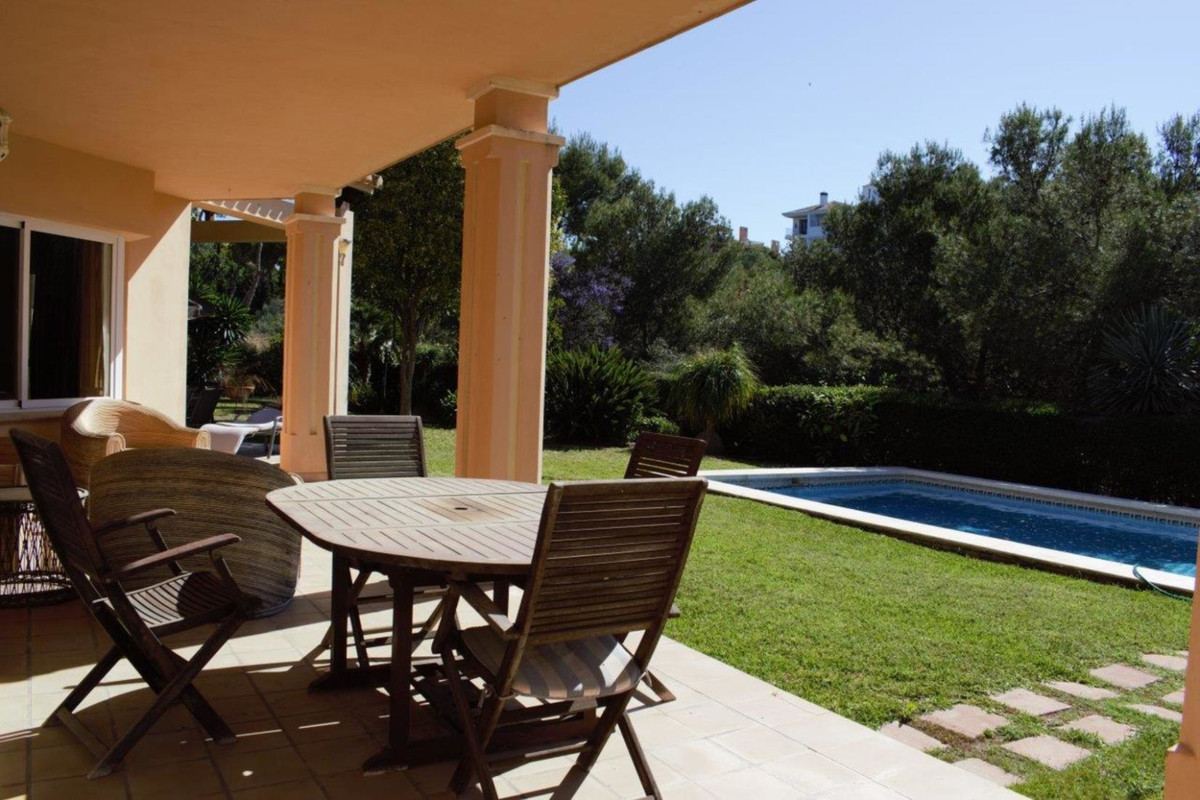 5 bedroom Villa For Sale in Las Chapas, Málaga - thumb 23