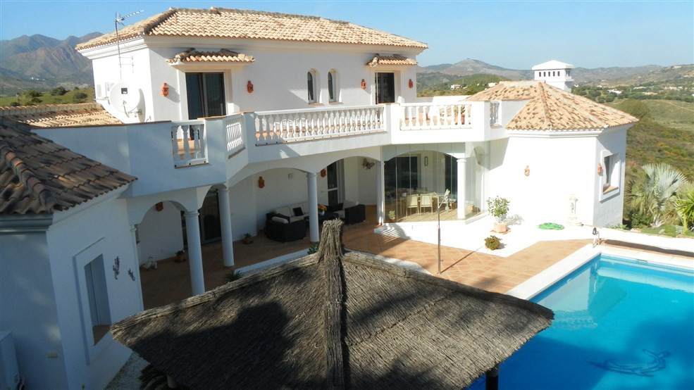 						Villa  Detached
													for sale 
																			 in Mijas Costa
					