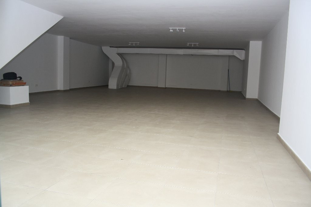 0 bedroom Commercial Property For Sale in Estepona, Málaga - thumb 3