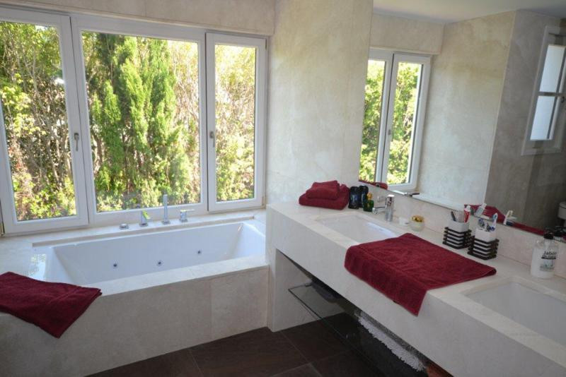 6 bedroom Villa For Sale in Guadalmina Baja, Málaga - thumb 10