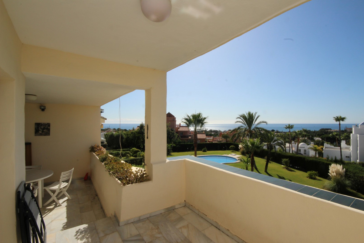 2 bedroom Apartment For Sale in Reserva de Marbella, Málaga - thumb 2