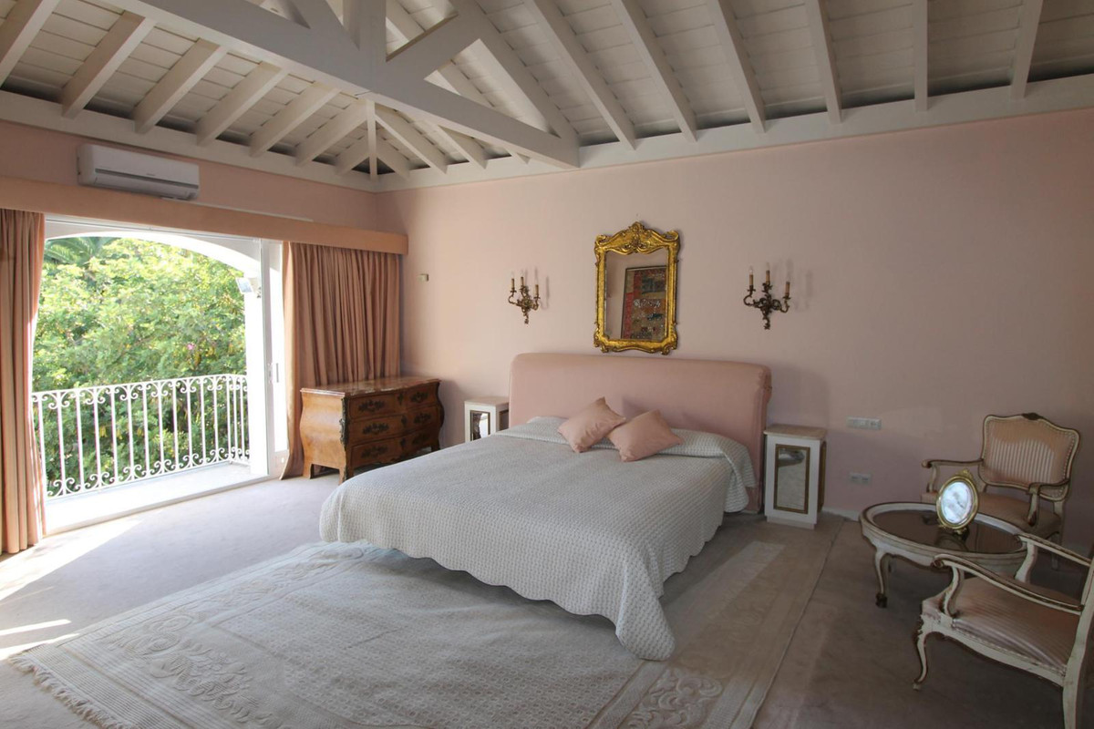 7 bedrooms Villa in Nagüeles