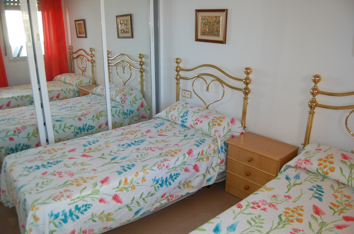 1 bedroom Apartment For Sale in Benalmadena Costa, Málaga - thumb 6