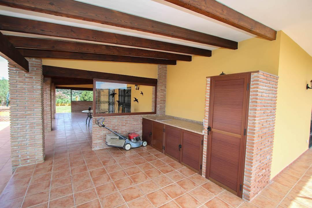 5 Bedroom Villa for sale Coín
