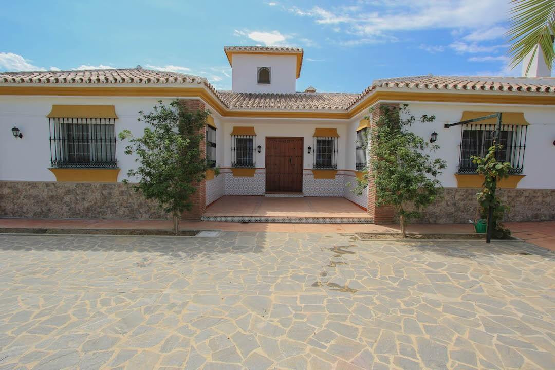 Coín, Costa del Sol, Málaga, Spain - Villa - Detached