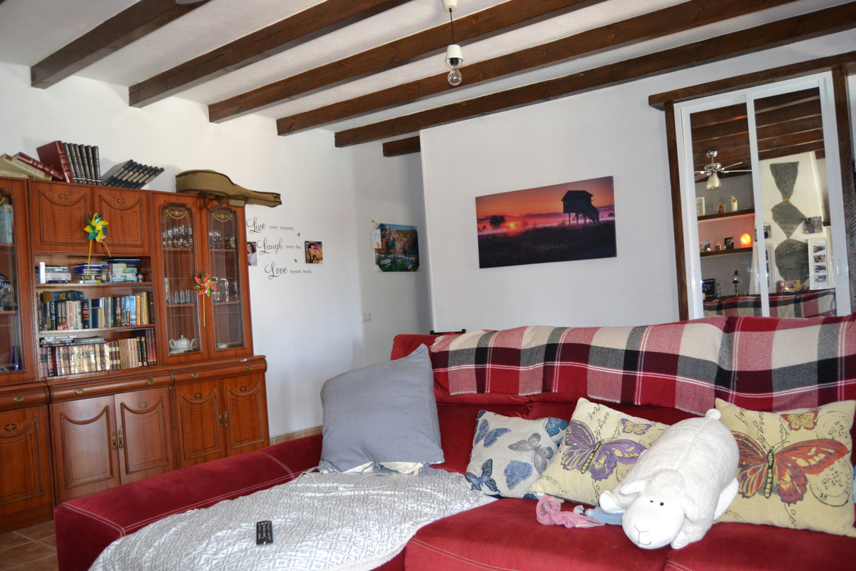 2 bedroom Villa For Sale in Valtocado, Málaga - thumb 9