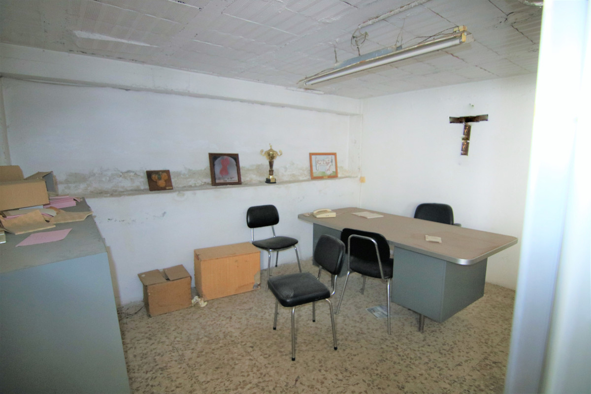 1 bedroom Commercial Property For Sale in Coín, Málaga - thumb 4