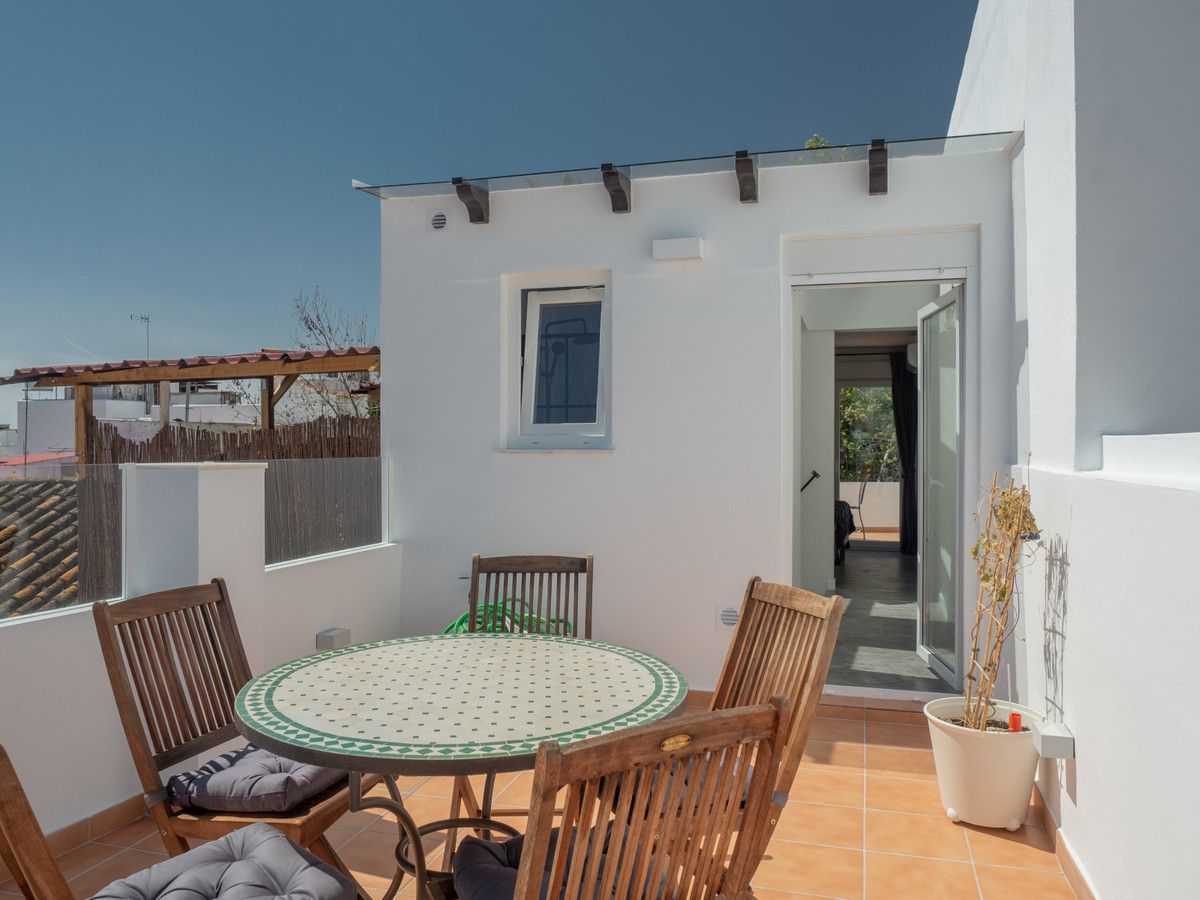 2 bedroom Townhouse For Sale in Marbella, Málaga - thumb 2
