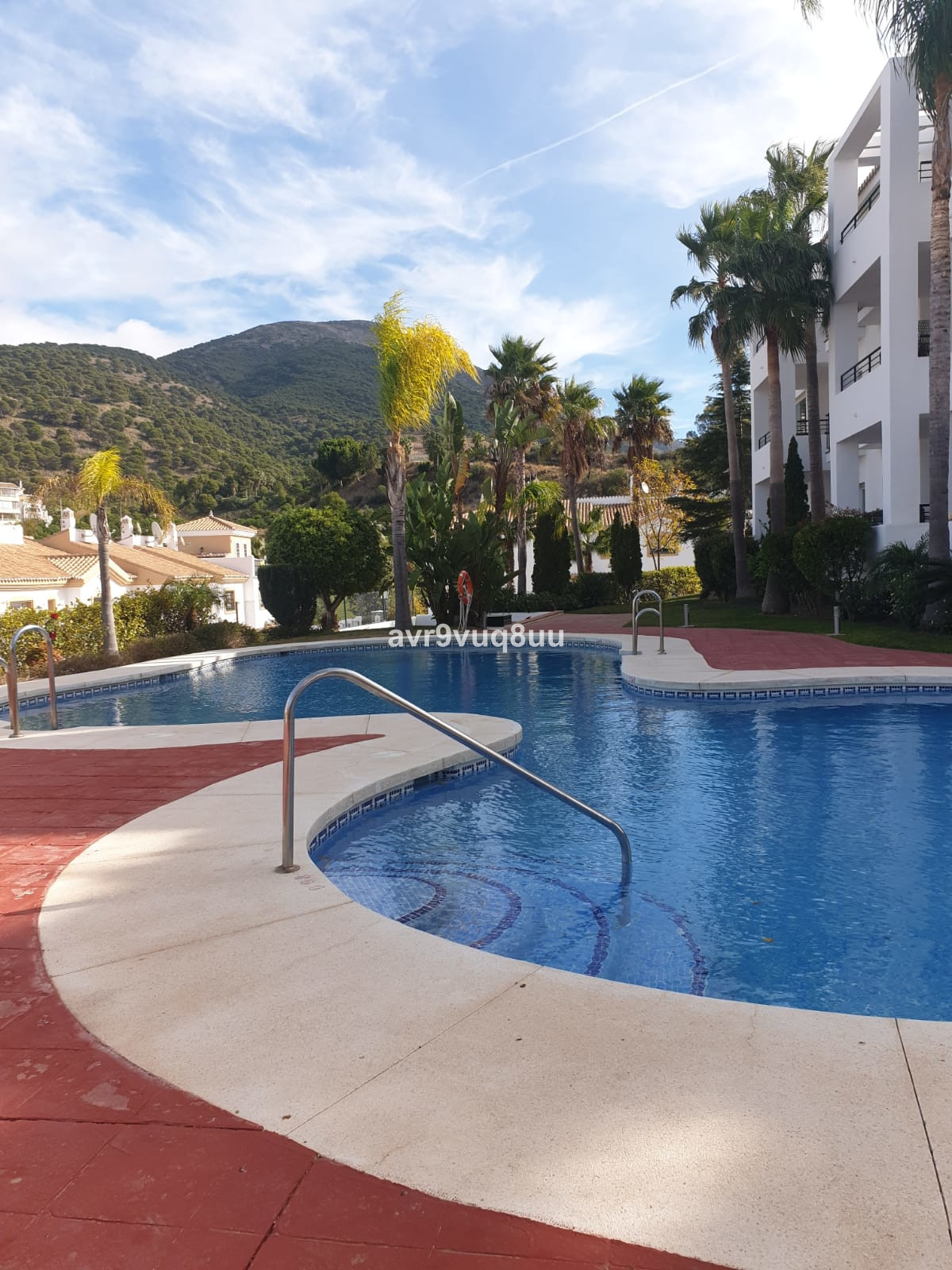 Well presented 3 bedroom penthouse in Las Brisas del Golf the apartment is very spacious and full of light in all rooms with stunning views to the...
