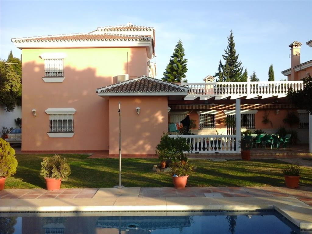 10 bedroom Villa For Sale in Mijas Golf, Málaga - thumb 5