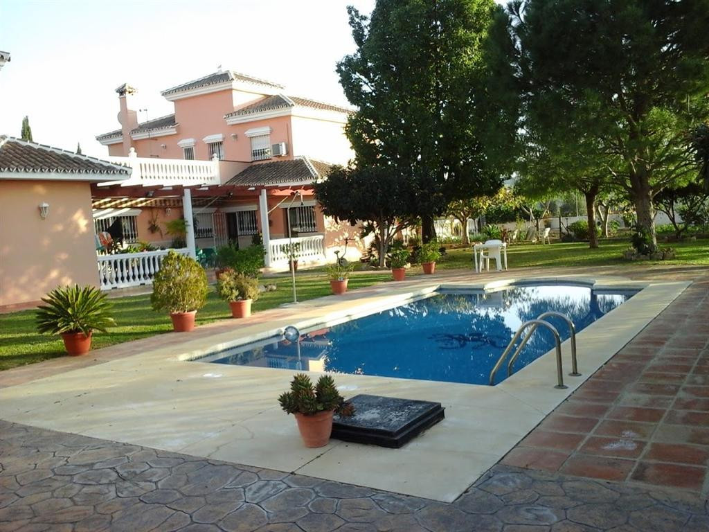 10 bedroom Villa For Sale in Mijas Golf, Málaga - thumb 7