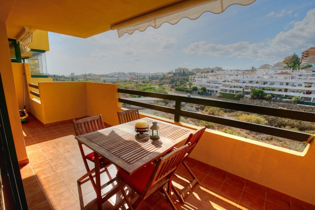 2 bedroom Apartment For Sale in Selwo, Málaga - thumb 1